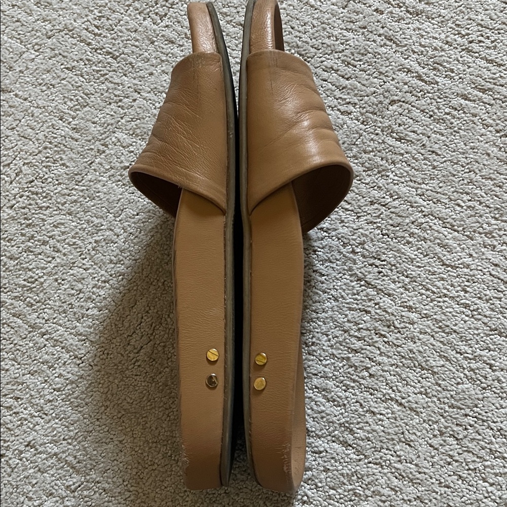 Beek Gallito Honey Leather Slides - Picture 10 of 10